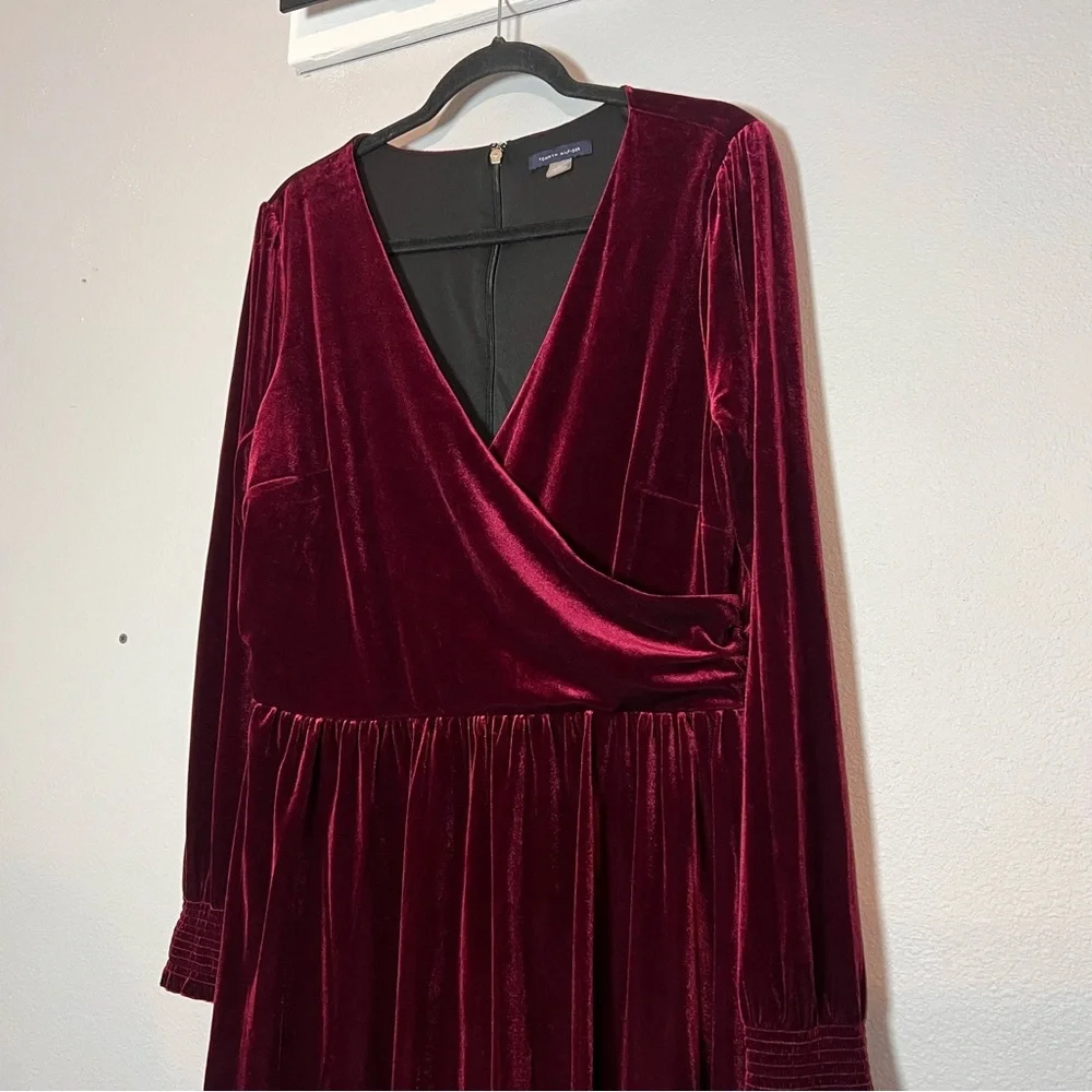 Tommy Hilfiger Faux Wrap Mini Dress Burgundy Red Velvet Long Sleeve Size 14 NWT - Picture 3 of 13